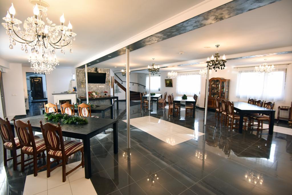 Pensiunea Casa Elena Agnita ภายนอก รูปภาพ